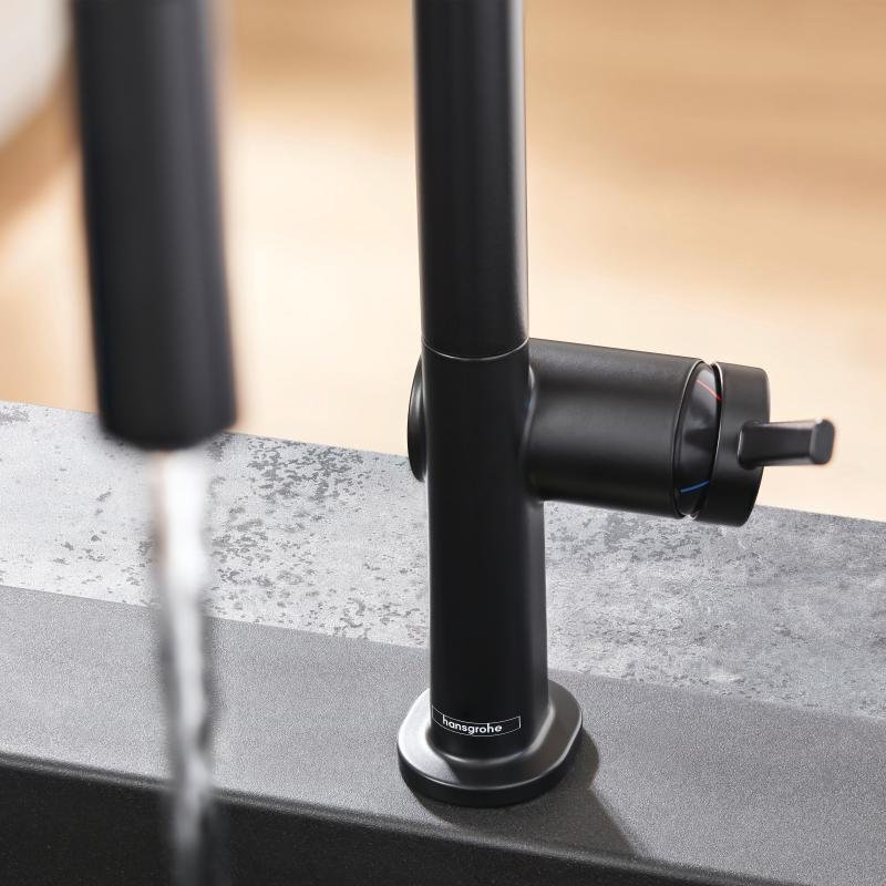 Кухненски черен смесител с изтеглящ чучур | HANSGROHE